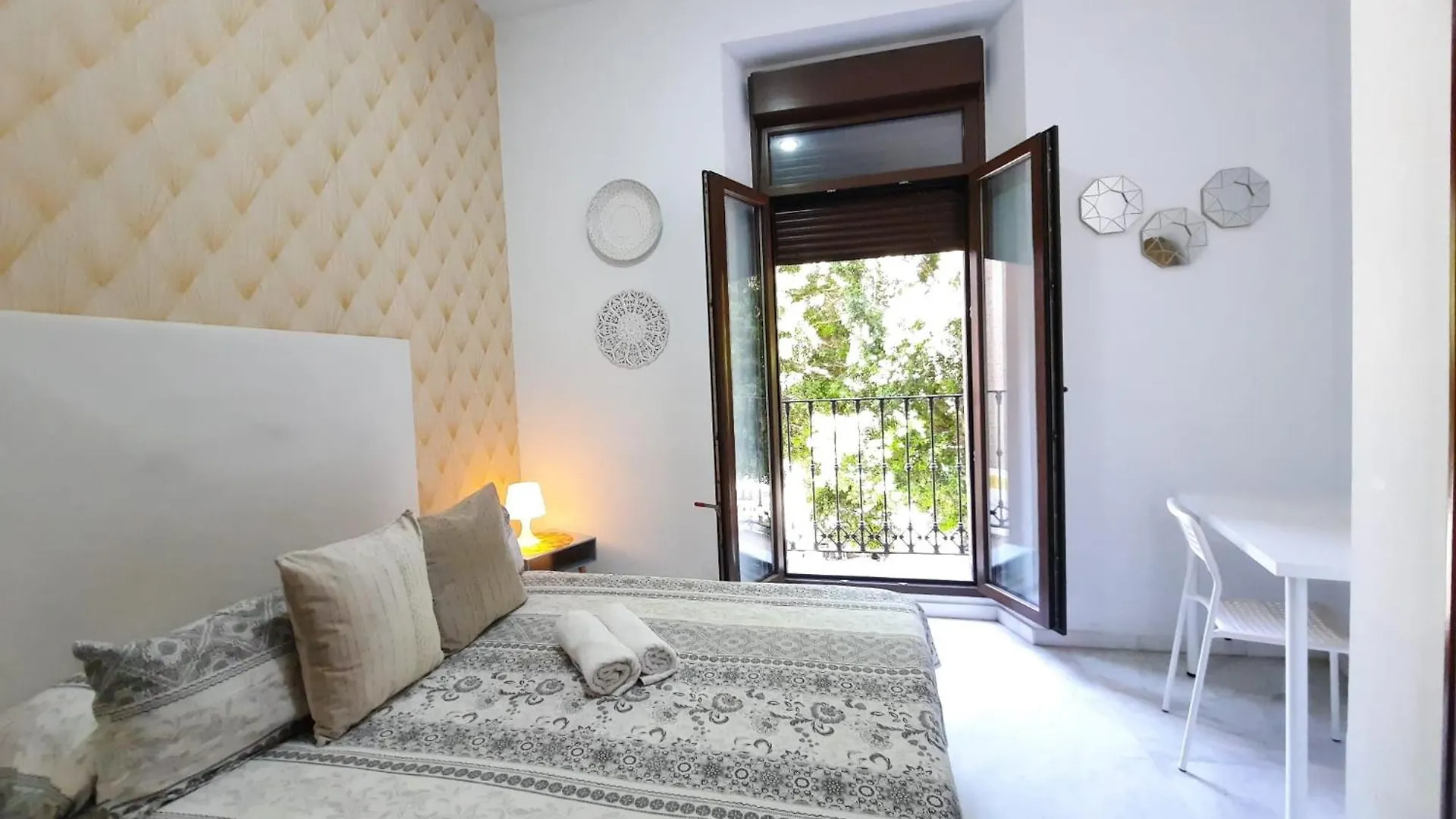 City Center Sevilla 0*, Σεβίλλη